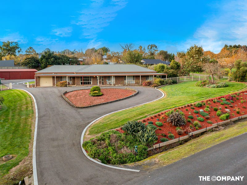 5 Fairway Drive, Drouin, VIC 3818