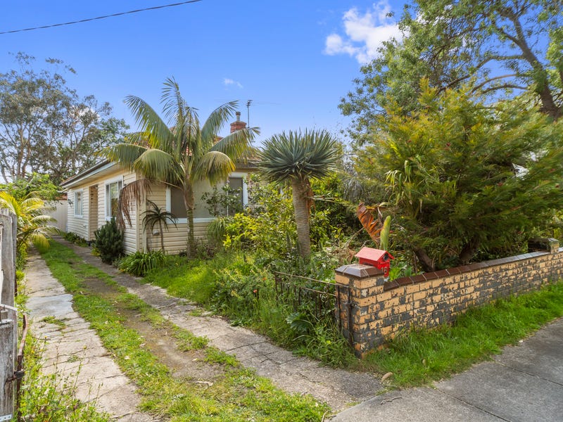 16 Ebdale Street, Frankston, Vic 3199 Property Details