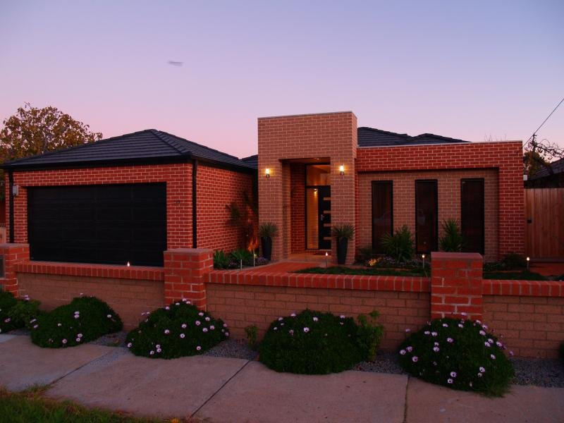 59 Montpellier Drive, Avondale Heights, VIC 3034