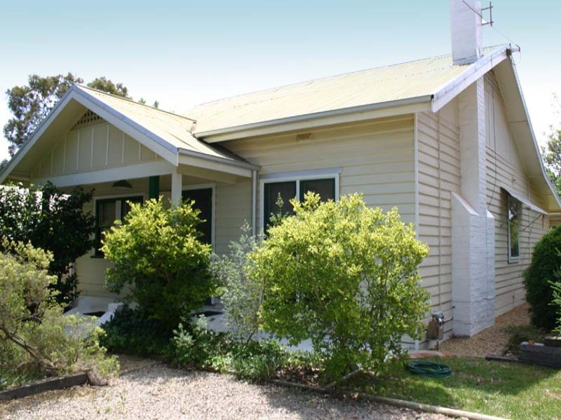 55 Kennedy Street, Euroa, Vic 3666 Property Details