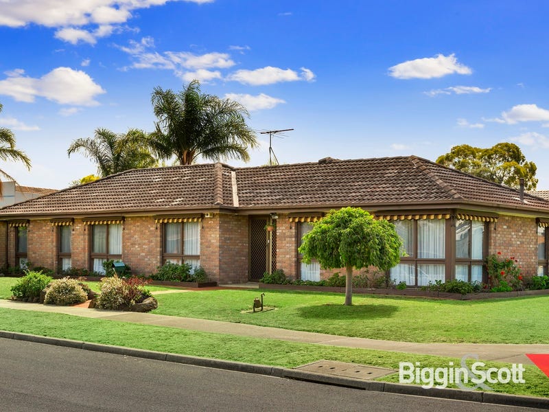 9 Angourie Cres, Taylors Lakes, VIC 3038