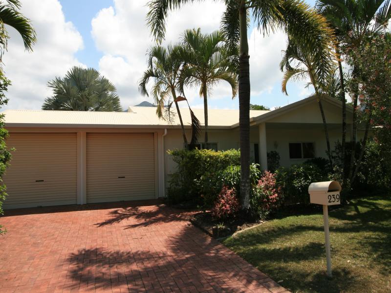 239 Robert Road, Bentley Park, QLD 4869