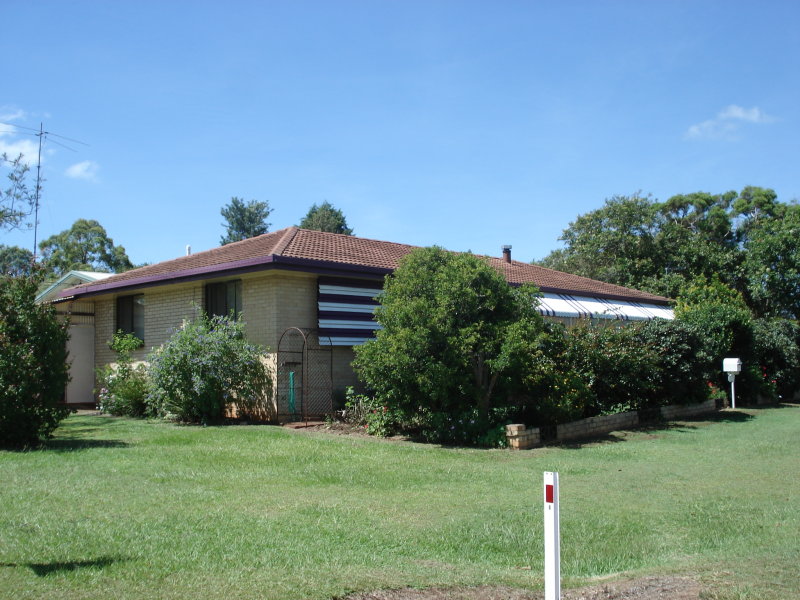 13 Gladys Street, Blackbutt, QLD 4314