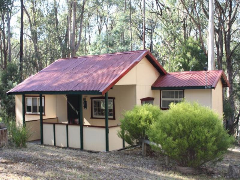 998 Greendale Trentham Road, Blackwood, Vic 3458 Property Details