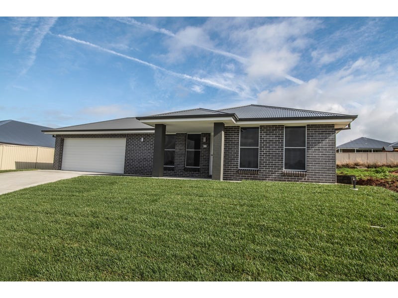 36 Graham Drive, Kelso, NSW 2795