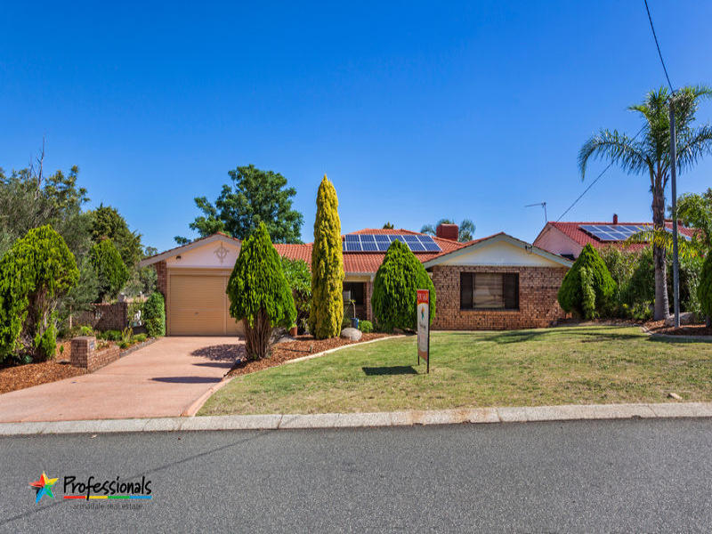 2 Ciro Road Kelmscott WA 6111 realestate .au