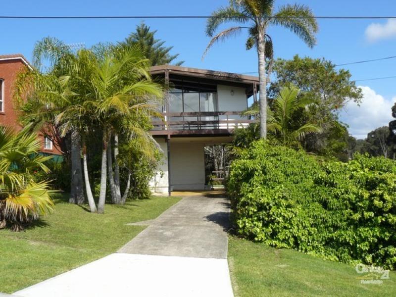 10 Yugura Street, Malua Bay, NSW 2536