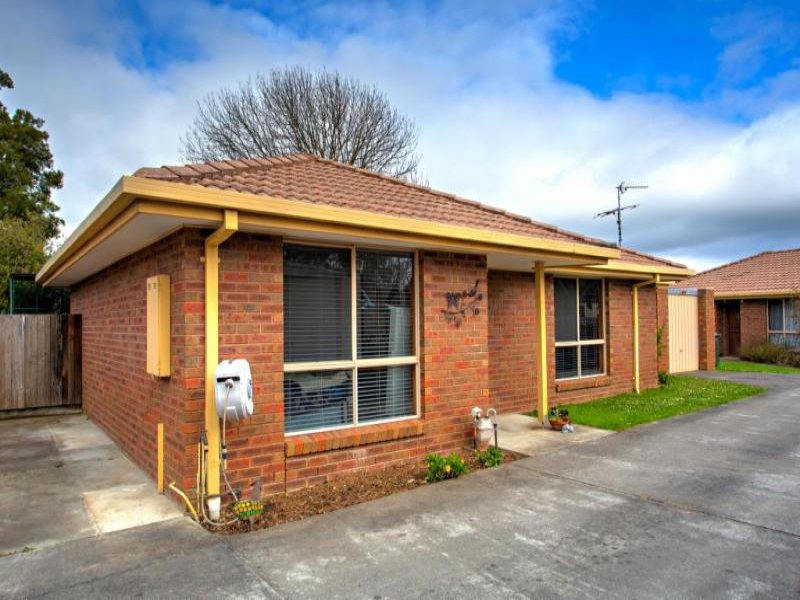 2/10 Charlotte Street, Sebastopol, Vic 3356 Property Details
