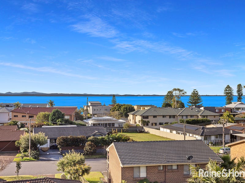 24 Kanangra Avenue, Corlette, NSW 2315 - Property Details