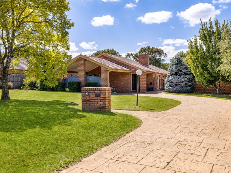 22 Harvest Close, Romsey, VIC 3434