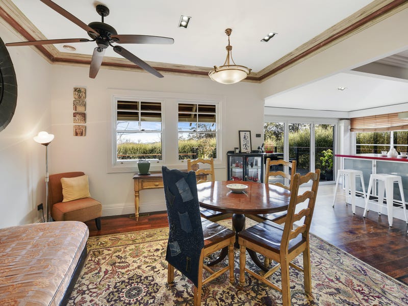 26 Valley Road, Wentworth Falls, NSW 2782