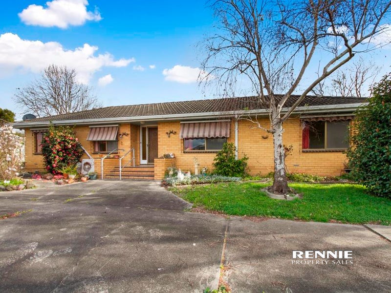 35 Alfred Drive, Yinnar, VIC 3869