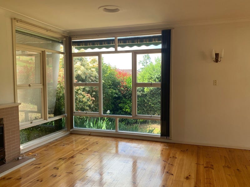 589 Whinray Cres, East Albury, NSW 2640