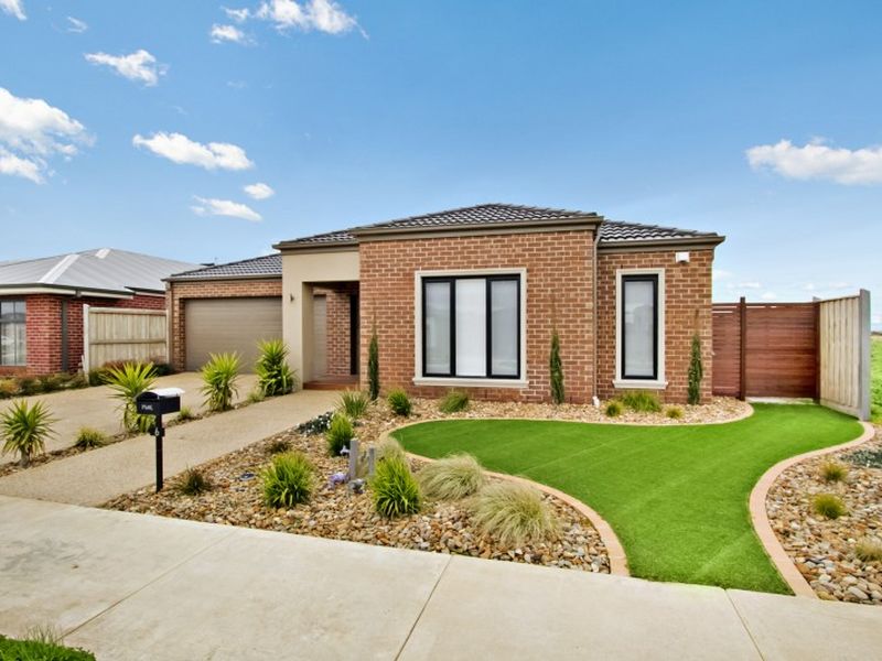 6 Buckland Hill Drive, Wallan, Vic 3756 Property Details