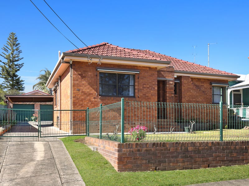 45 Gilmore Street, West Wollongong, NSW 2500