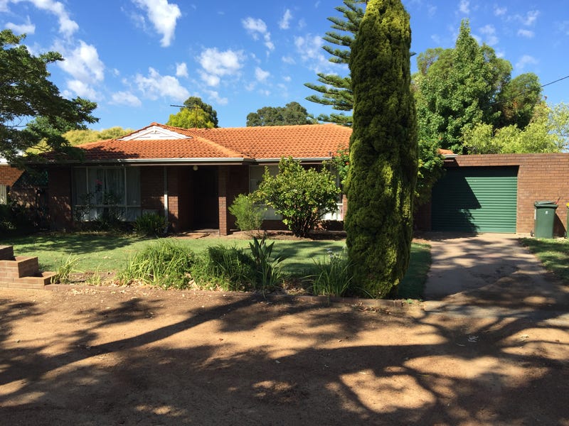 14 Berkshire Road, Forrestfield, WA 6058