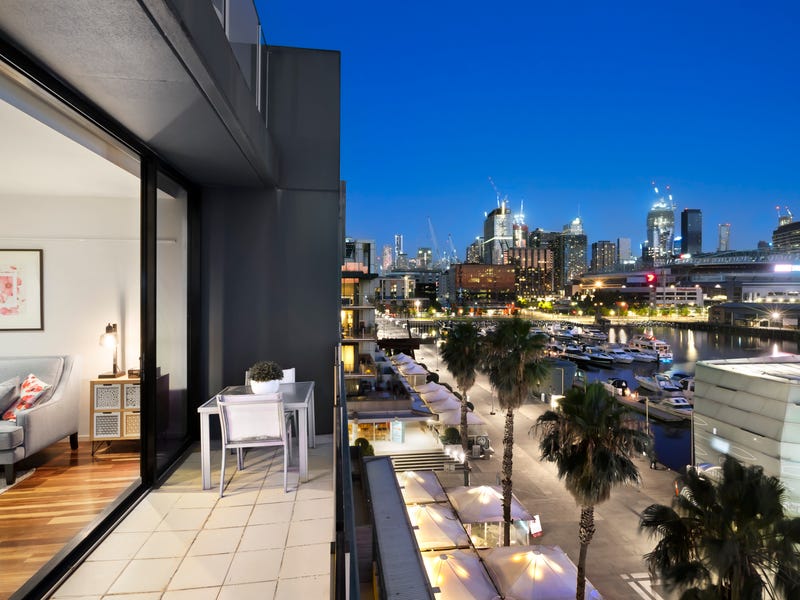 Apartments & units for Sale in Docklands, VIC 3008