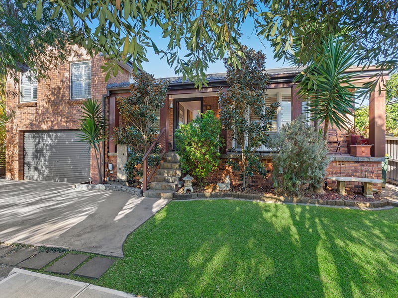 18 Gibson Place, Chifley, NSW 2036 Property Details