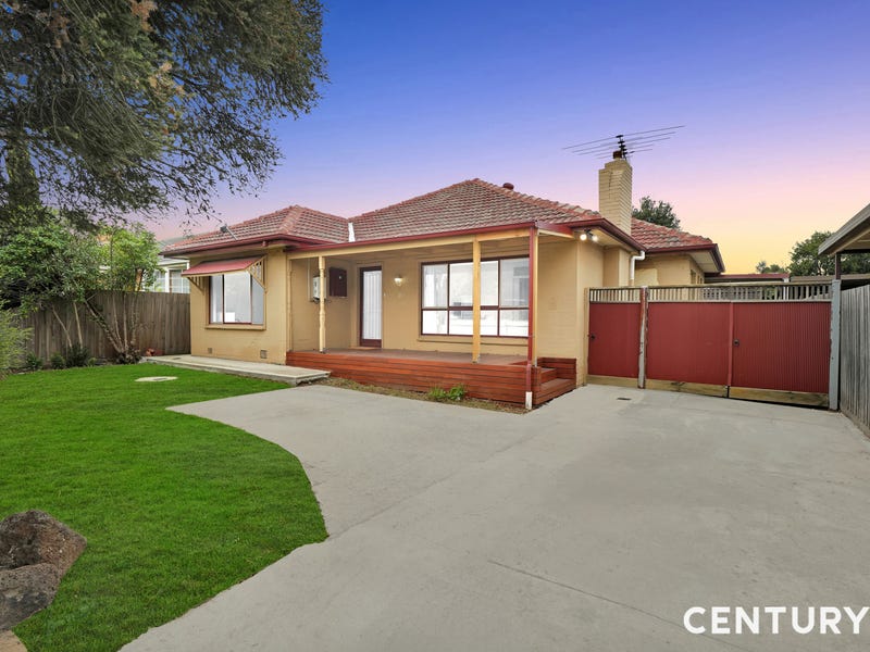 Real Estate & Property for Sale in Craigmore, SA 5114 (+1 location) Pg