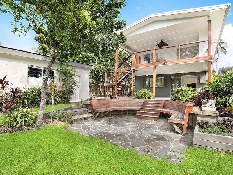 25 Oloway Cres, Alexandra Headland, QLD 4572