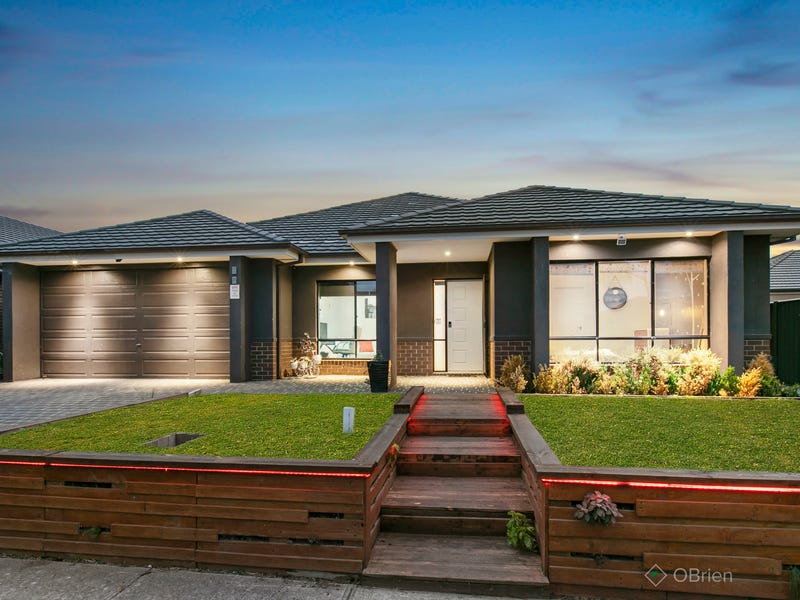 16 Prosperity Avenue, Cranbourne North, Vic 3977 House for Sale