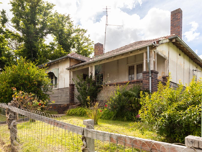 61 Bridge Street, Uralla, NSW 2358 Property Details