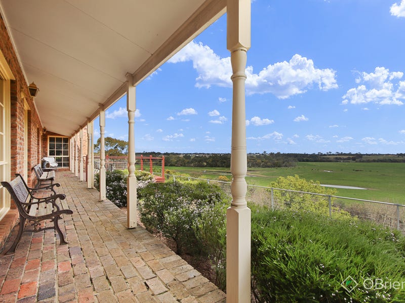 79 Brown Street, Bairnsdale, Vic 3875 House for Sale