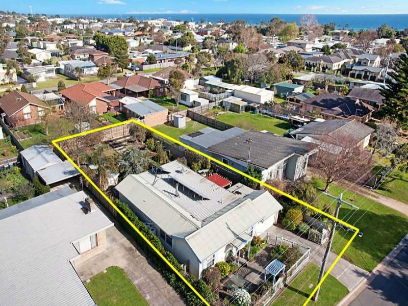 32 Street, Dromana, Vic 3936 Property Details