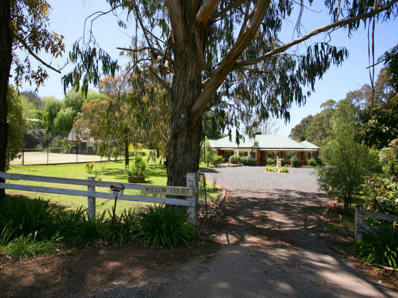 5658 Beaumont Road, Berwick, VIC 3806