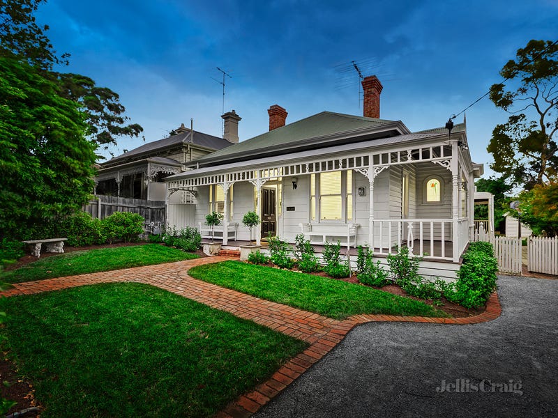 8 Durham Road, Surrey Hills, VIC 3127