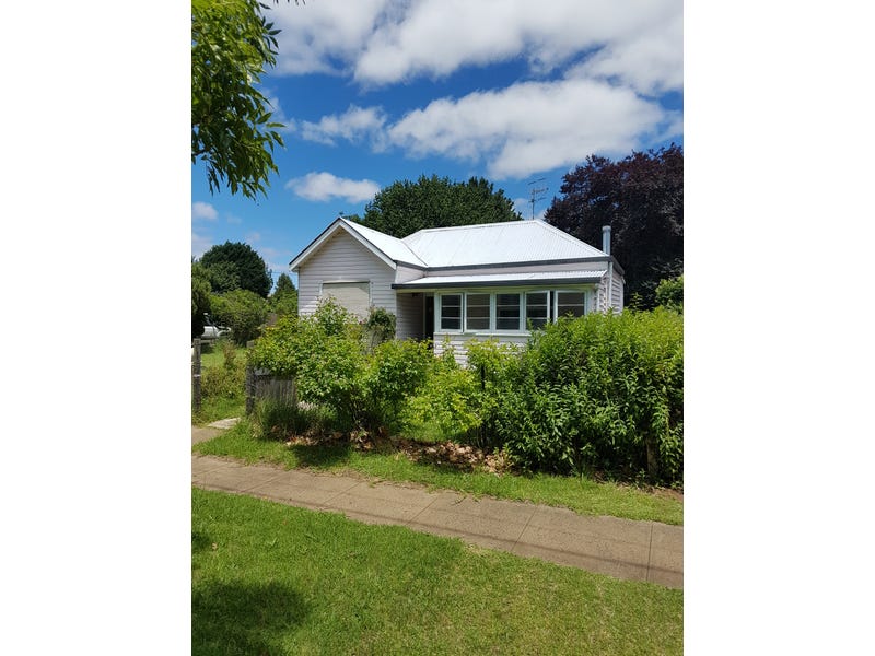 78 West Avenue, Glen Innes, NSW 2370