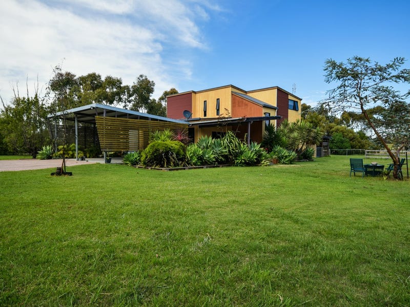 26 Lake Victoria Road, Eagle Point, VIC 3878