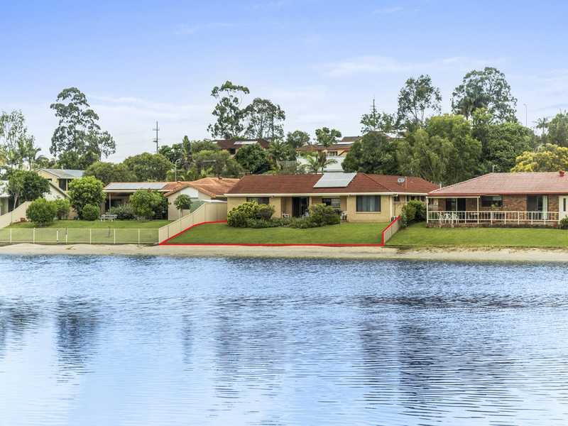 25 Murtha Drive, Elanora, Qld 4221 Property Details