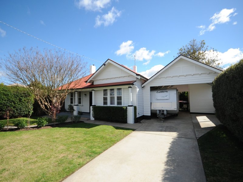 32 Pearson Street, Bairnsdale, Vic 3875 Property Details