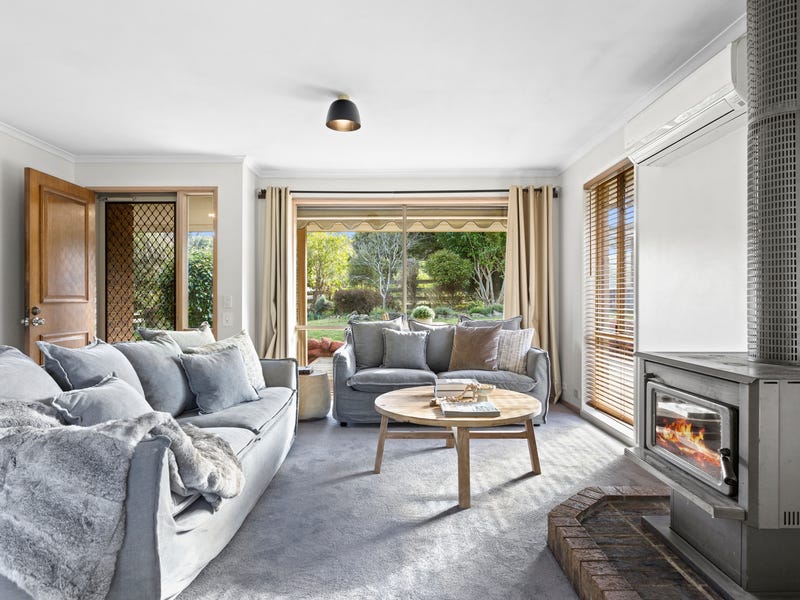 3 Victoria Street, Blackwood, Vic 3458 Property Details