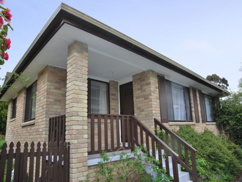 2/11B Pauline Avenue, Mount Nelson, TAS 7007