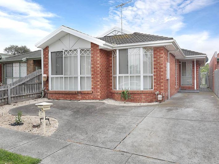 15 Rostron Way, Roxburgh Park, VIC 3064 15 Rostron Way, Roxburgh Park, VIC 3064
