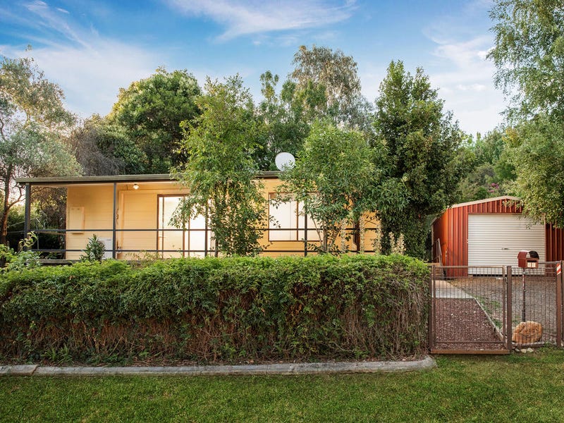 33 Isaacs Avenue, Yackandandah, VIC 3749