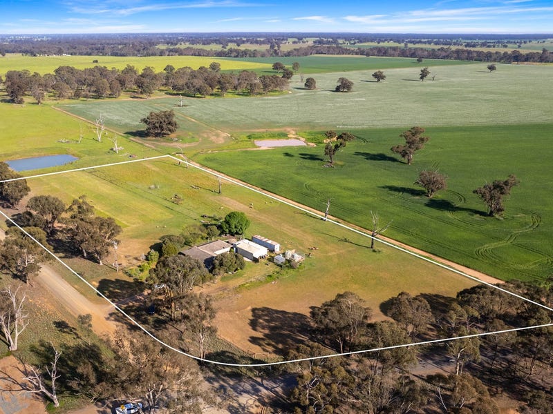 189 Railway Place, Goornong, Vic 3557 House for Sale