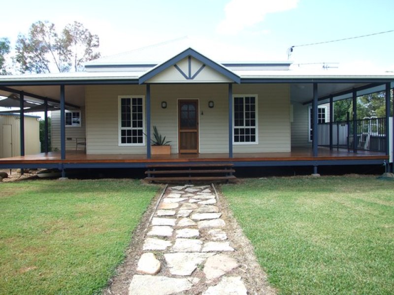 127 Thistle Street, Blackall, Qld 4472 Property Details