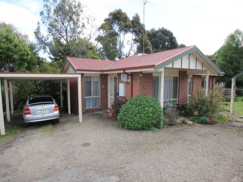 2/1/24A Bellingham Street, Leongatha, Vic 3953 Property Details