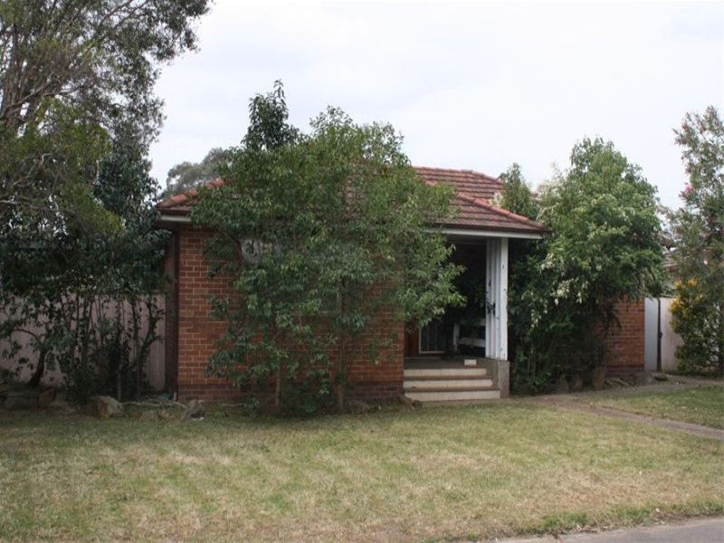 9 Huntley Place, Cartwright, NSW 2168 Property Details