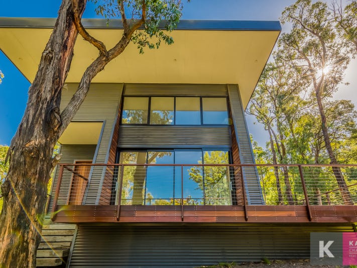 18 First Avenue, Cockatoo, Vic 3781 - Property Details