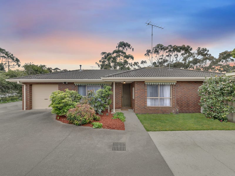 2/13 Rennie Street, Lara, Vic 3212 Property Details