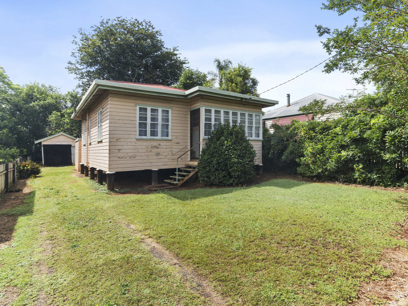 10 Bernard Street, Newtown, Qld 4350 Property Details