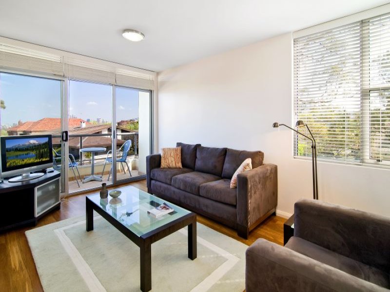 8/26 Cranbrook Avenue, Cremorne, NSW 2090 Property Details