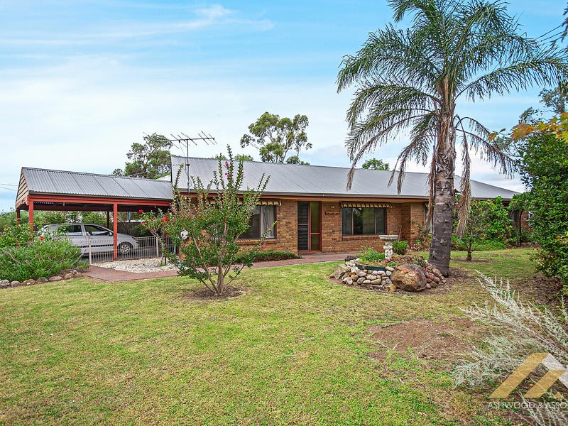 19 Hoyt St, Lindenow, Vic 3865 House for Sale