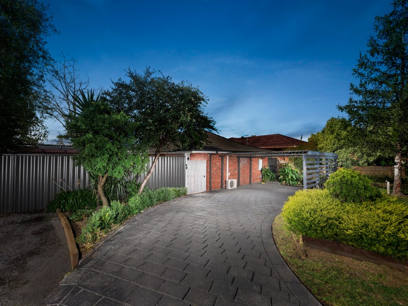 12 Erskine Drive, Rowville, Vic 3178 Property Details