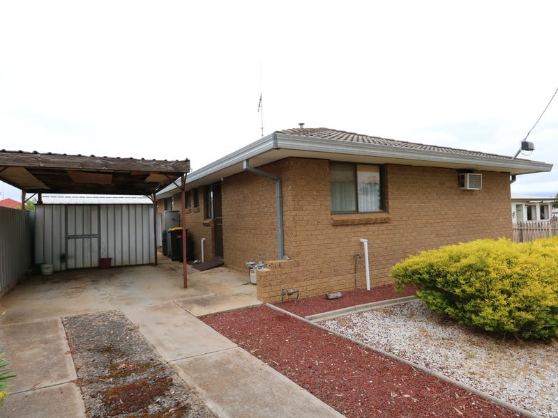 1/8 McPherson Avenue, Maryborough, Vic 3465 Property Details