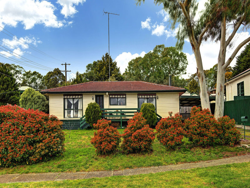 1 STEVEN STREET (WATERFORD PARK), Wandong, Vic 3758 Property Details